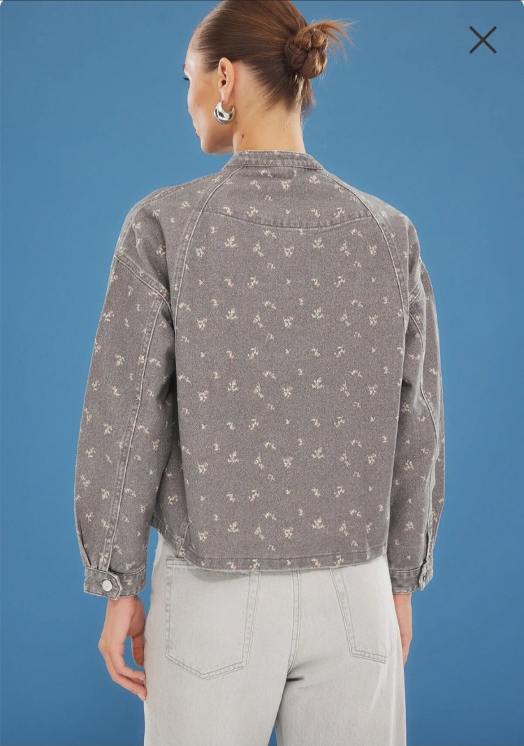 ri Çiçek Desenli Oversize Denim Bomber Ceket TWOSS25CE00042

