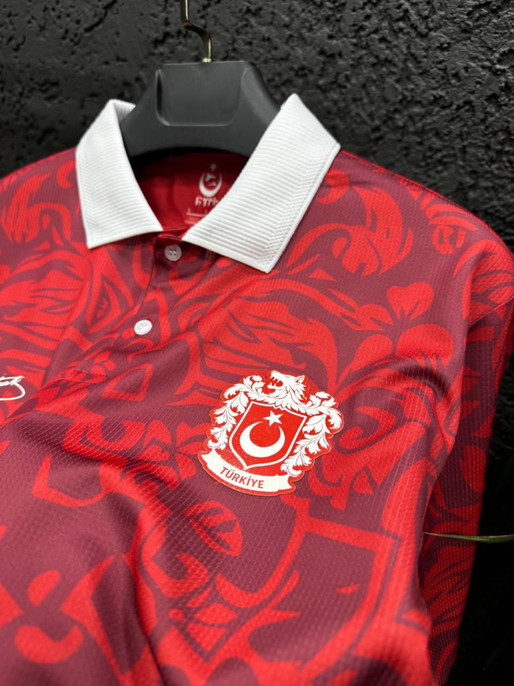 Türkiye Bozkurt Armalı Desenli Kırmızı Polo Yaka Forma