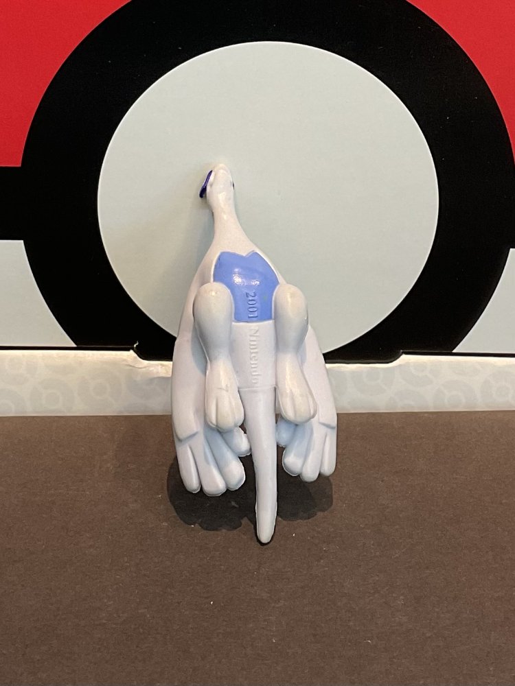 2001 Lugia Nintendo Figür