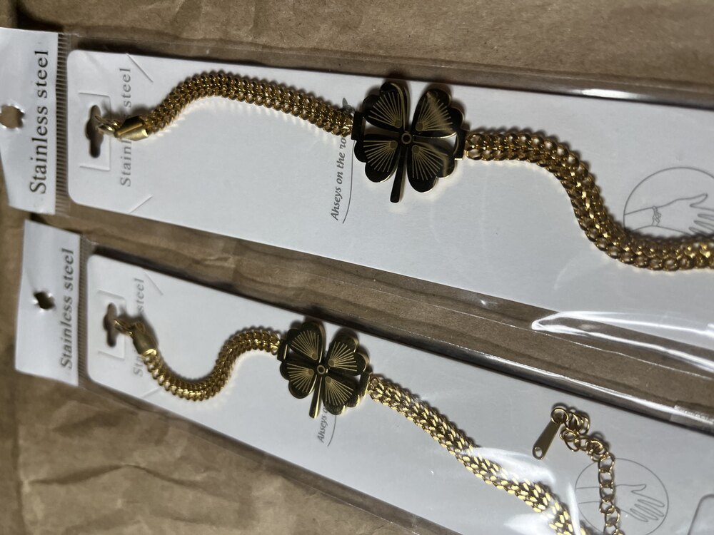 Golden Renk yonca Bileklik