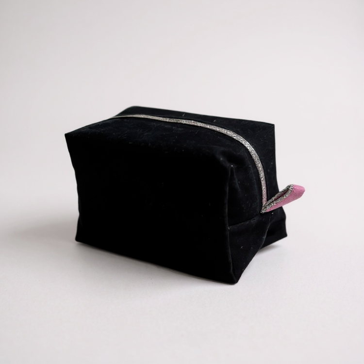Pomélie Classic Orta Boy – Kadife Siyah Pembe