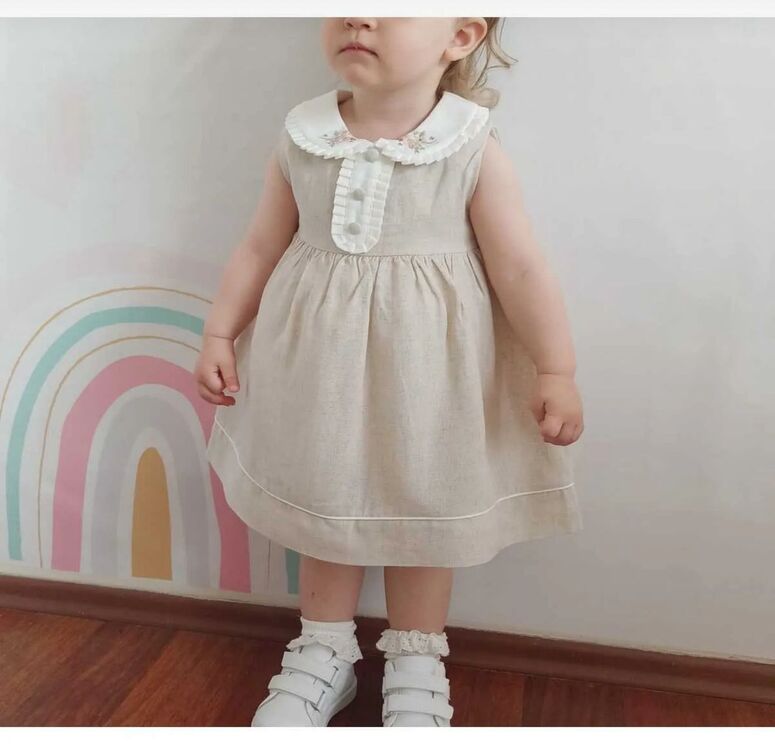 KIZ BEBEK PAMUKLU YAKA ÇİÇEK DETAYLI ELBİSE