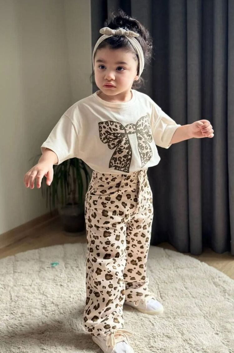 KIZ ÇOCUK LEOPAR DESENLİ PANTOLONLU PAMUKLU TAKIM