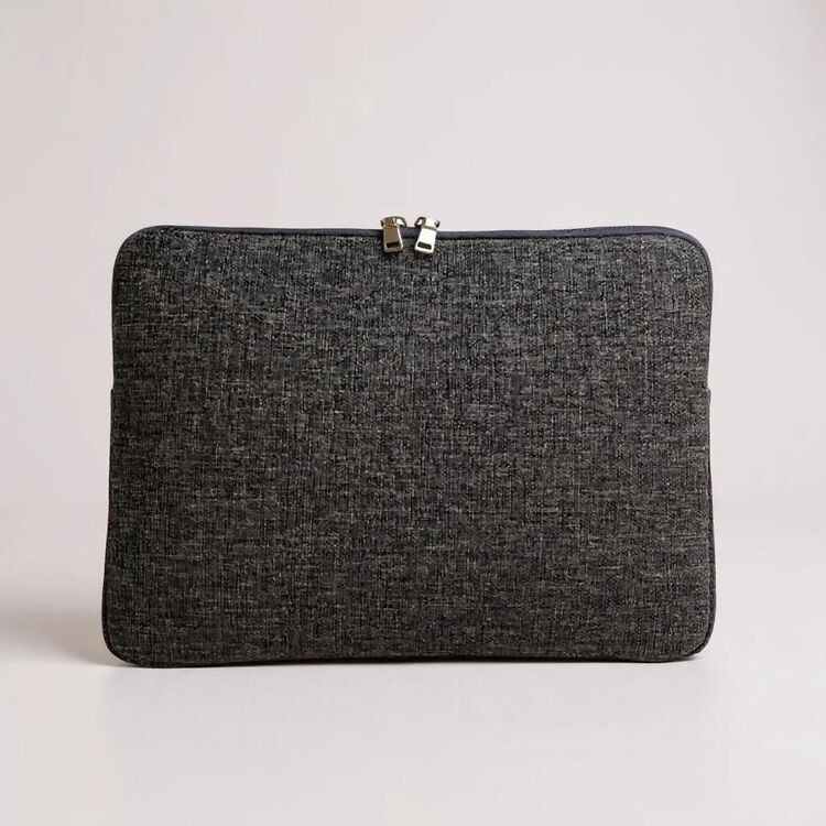 Macbook kılıfı