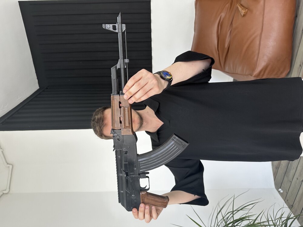Eskitme AK-47 Modeli hareketsiz