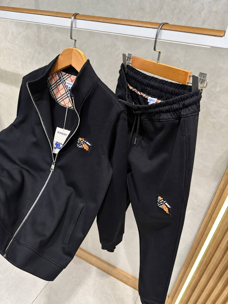 Burberry Takım