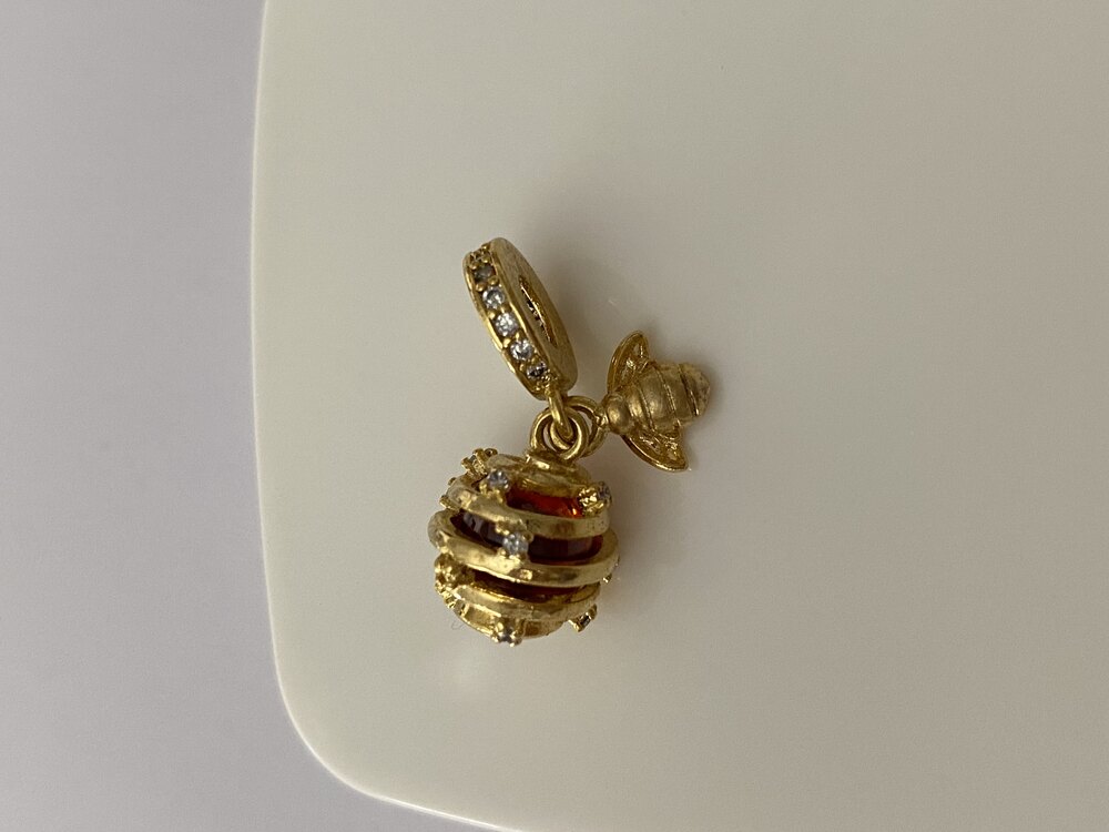 Arı kovanı charm altın kaplama