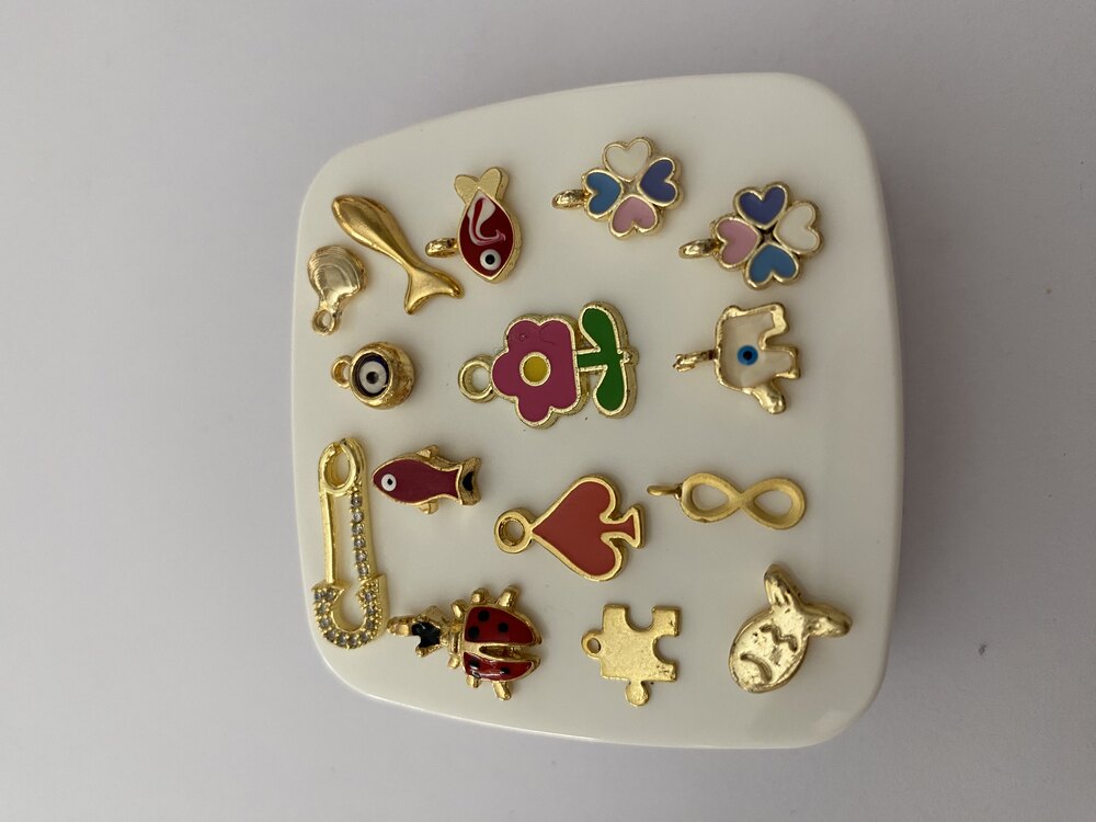 15 Adet Charm