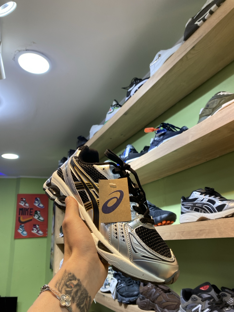 Asics kayan
