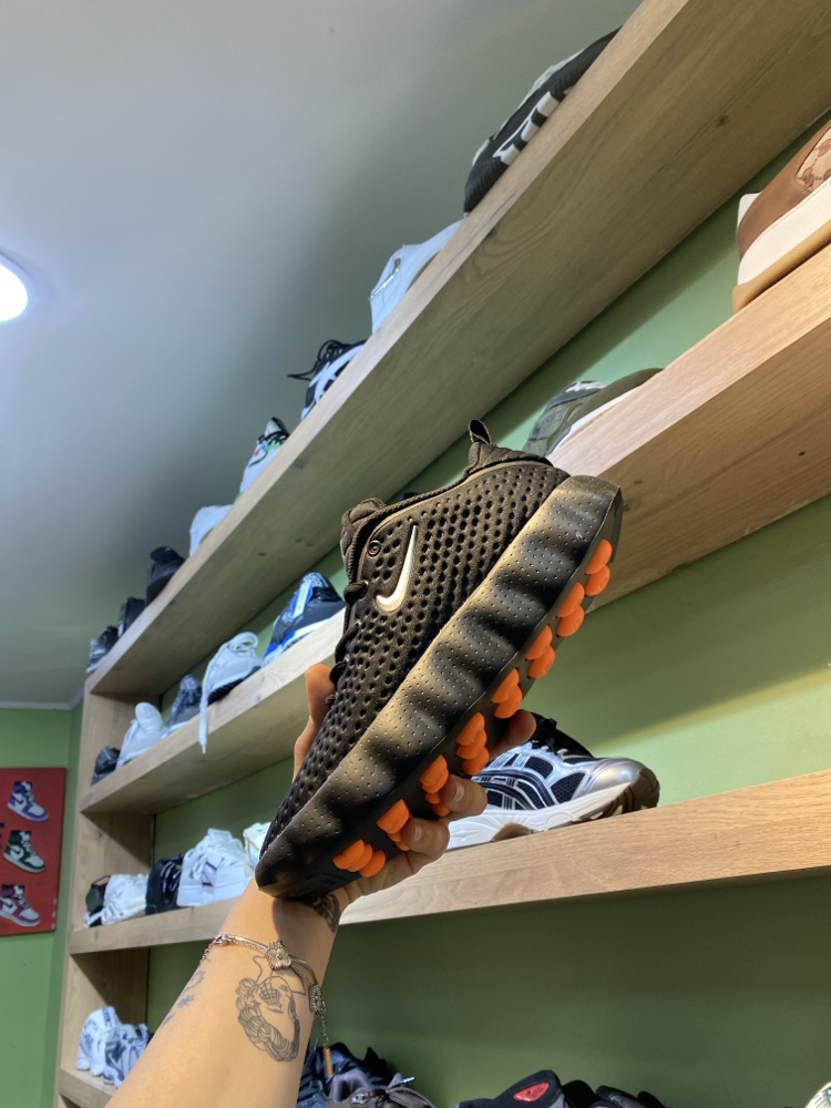 Nike mind 001