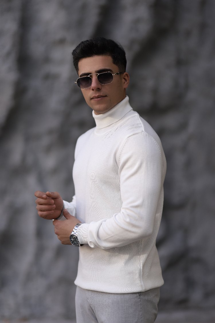 TAM BOĞAZLI DÜZ ÖRGÜ TRİKO P009