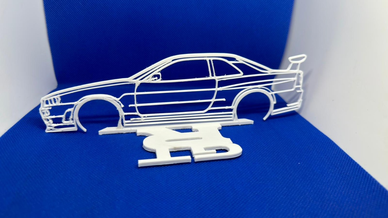 Nissan Skyline R34 Masa Dekorasyonu