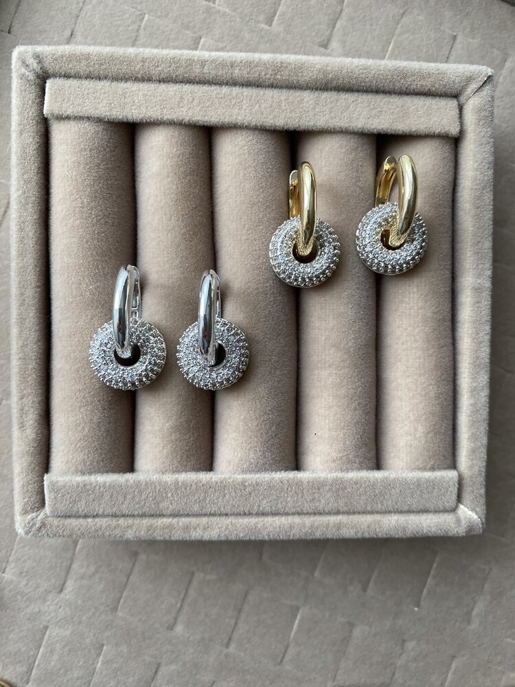 Zirkon taşlı top küpe