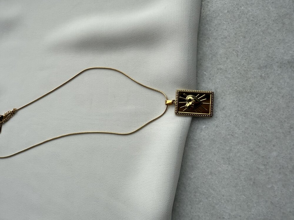 Gold Çelik Kolye