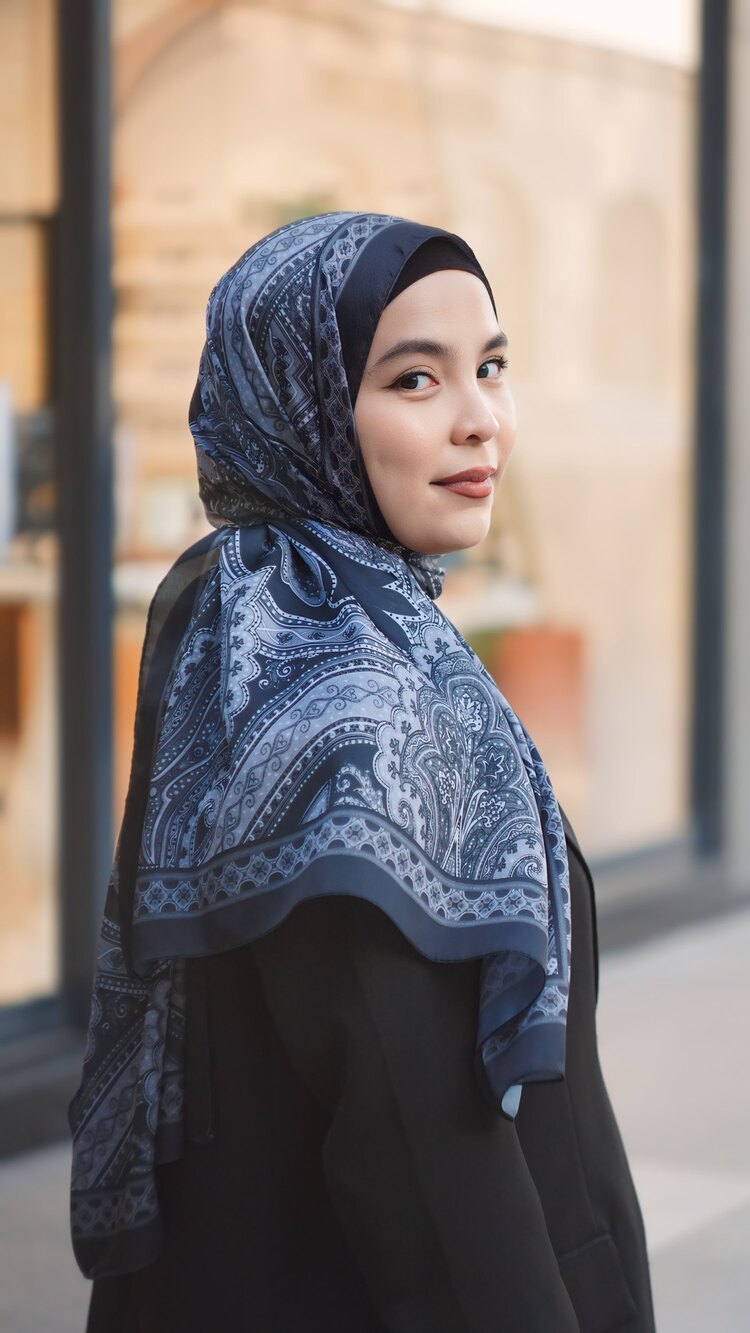 Obsidyen Etnik Desenli Şal