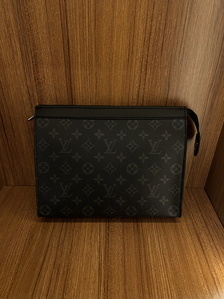 Louis Vuitton Clutch