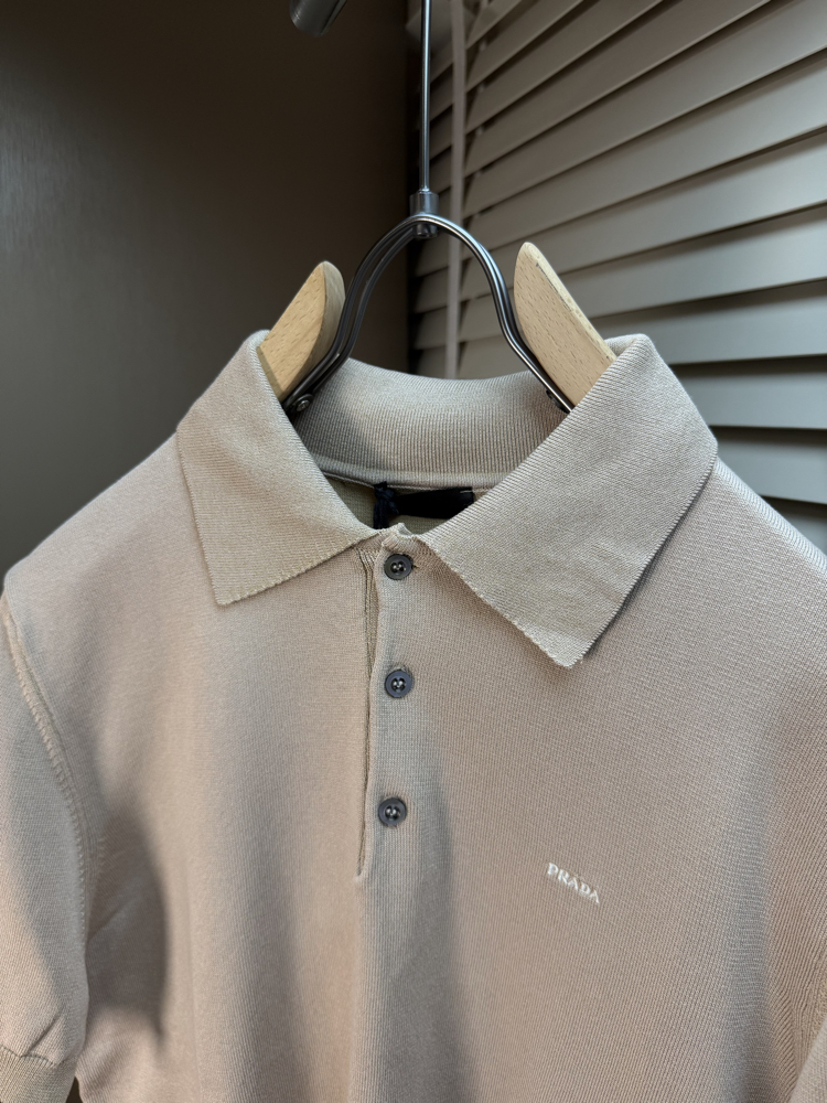 Prada Polo Yaka 