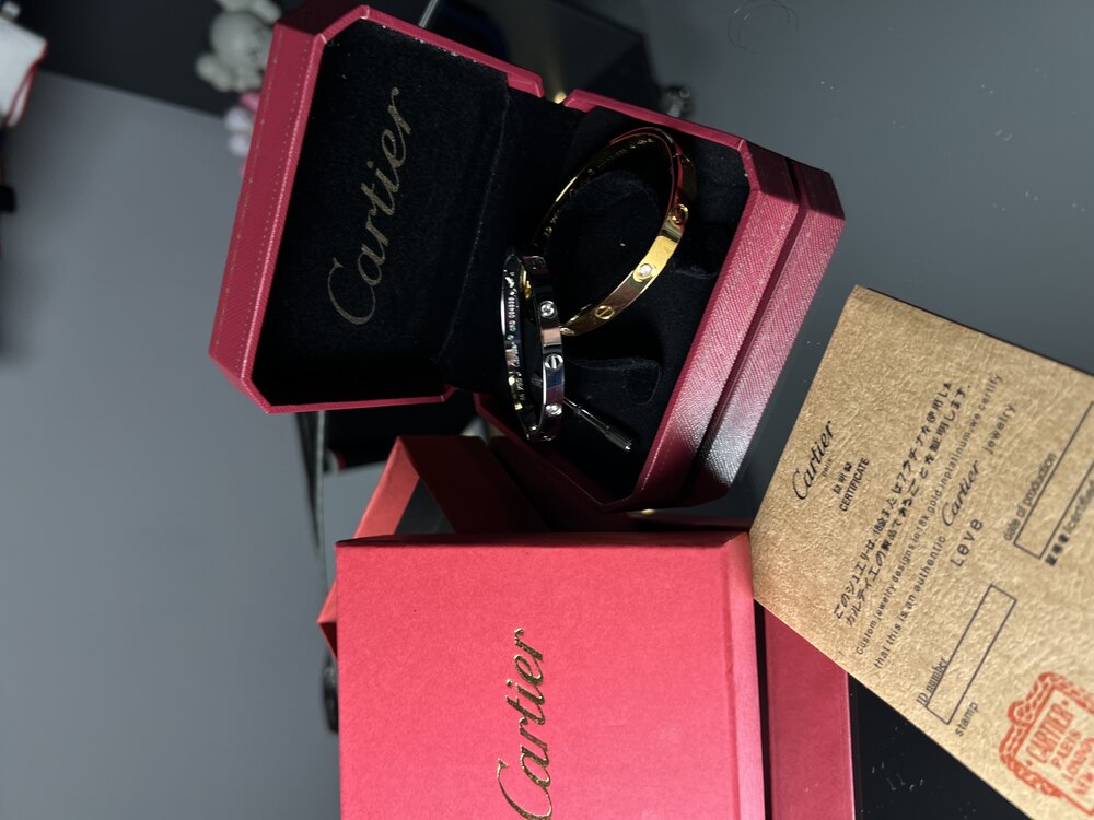 Cartier Kelepçe Taşlı İthal!