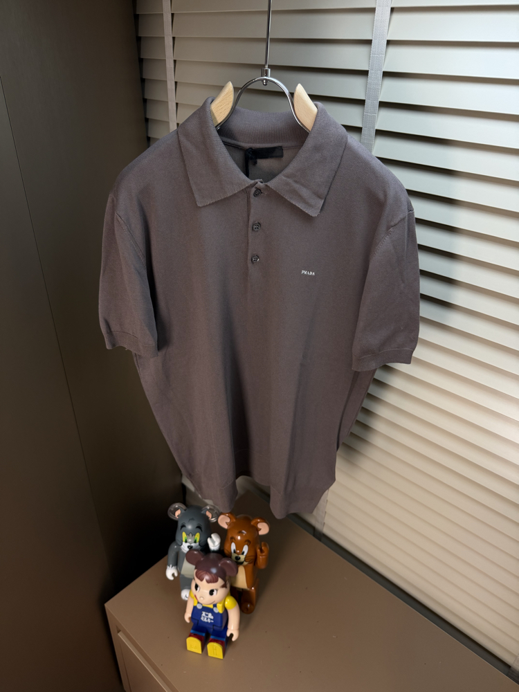 Prada Polo Yaka