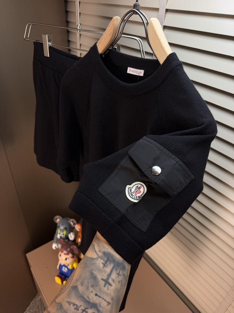Moncler Siyah Takım