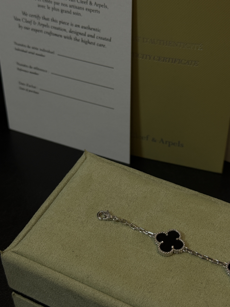 Van Cleef Siyah