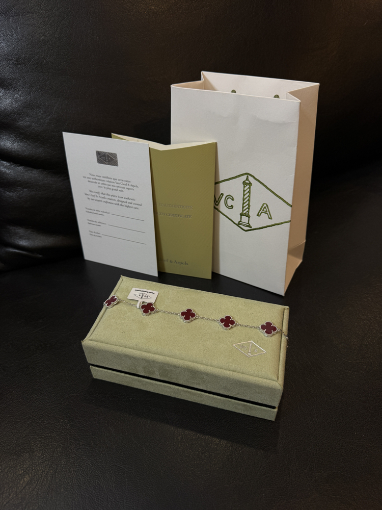 Van Cleef Kırmızı