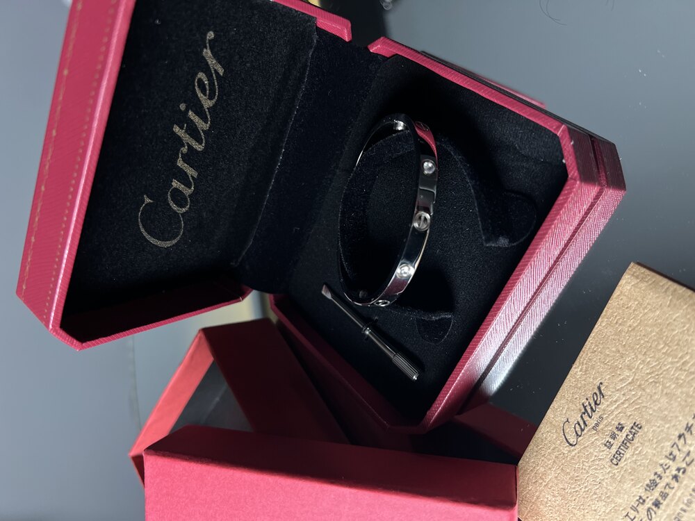 Cartier Kelepçe Taşlı İthal!