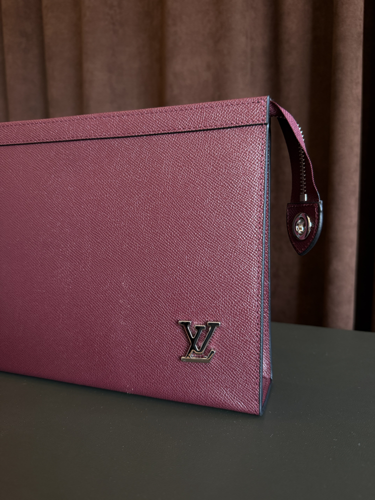 Louis Vuitton Clutch Bordo