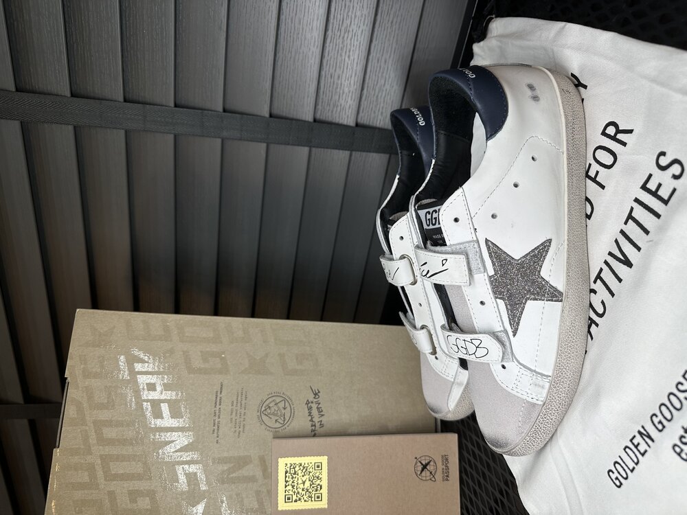 Golden Goose