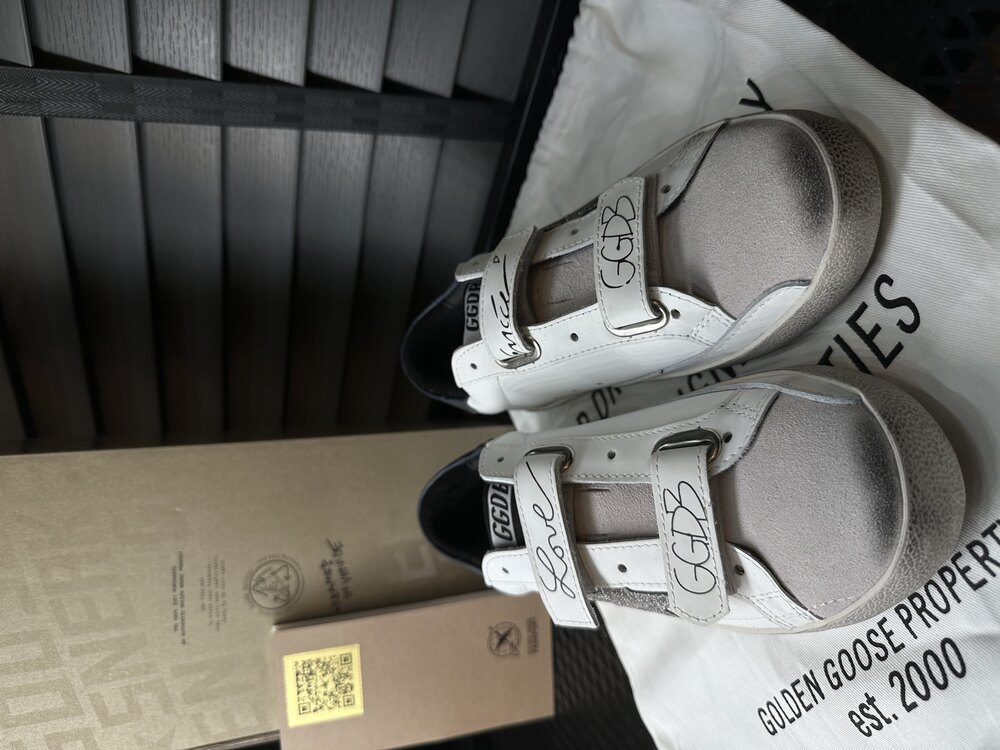 Golden Goose