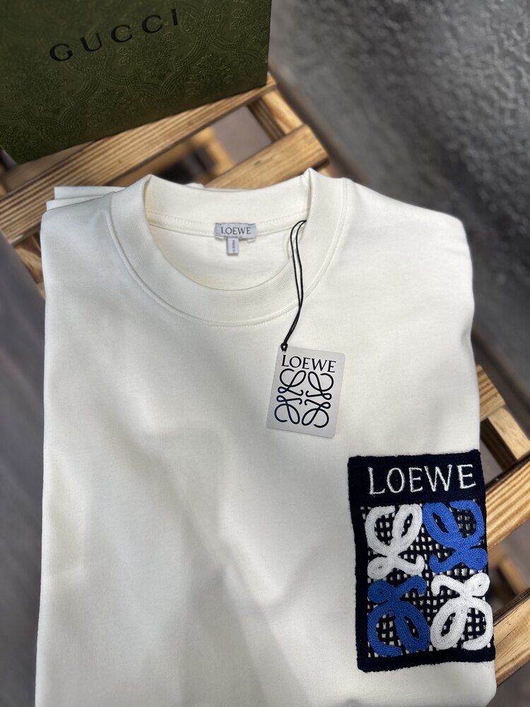 Loewe Göğüs Örgü Logo Baskılı T-Shirt