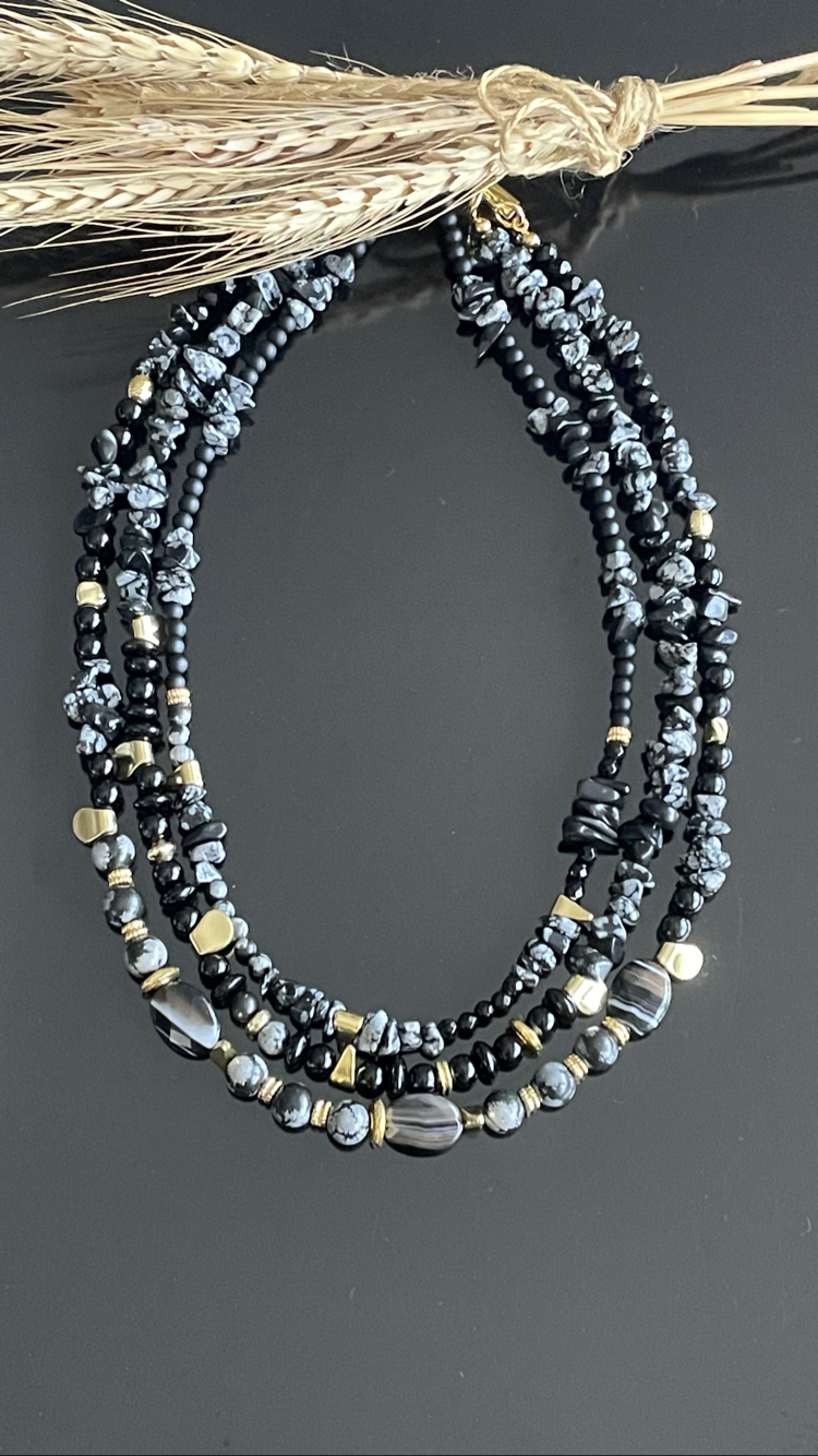 Üç Sıralı Obsidyen-Oniks taşlı Doğal Taş Kolye