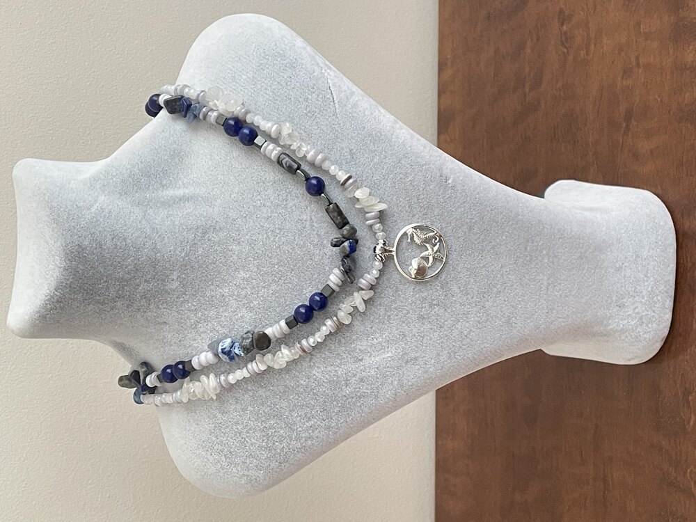 İki sıralı lapis lazuli, aytaşı ve sedef taşlı kolye