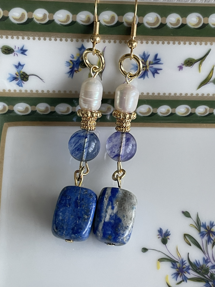 Lapis lazuli, Ceyt ve İnci Taşlı Küpe