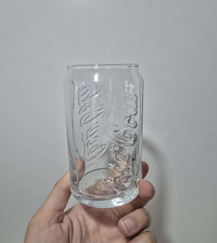 COCA COLA TENEKE KUTU FORMUNDA BARDAK 33 cl