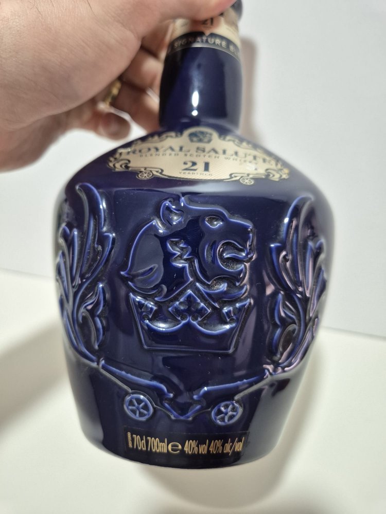 ROYAL SALUTE 21 YEARS BOŞ PORSELEN ŞİŞE 70 cl