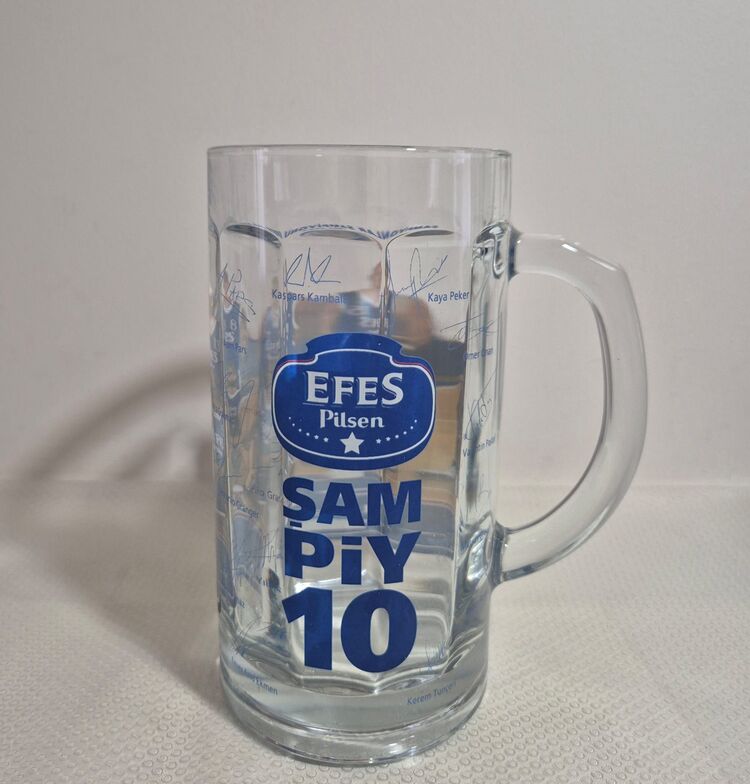 EFES PİLSEN 2002-2003 SEZONU BASKETBOL TAKIMI BİRA KUPASI 70 cl