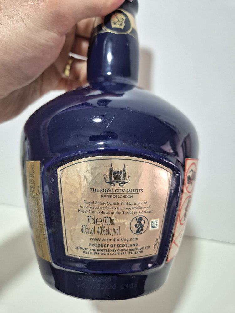 ROYAL SALUTE 21 YEARS BOŞ PORSELEN ŞİŞE 70 cl