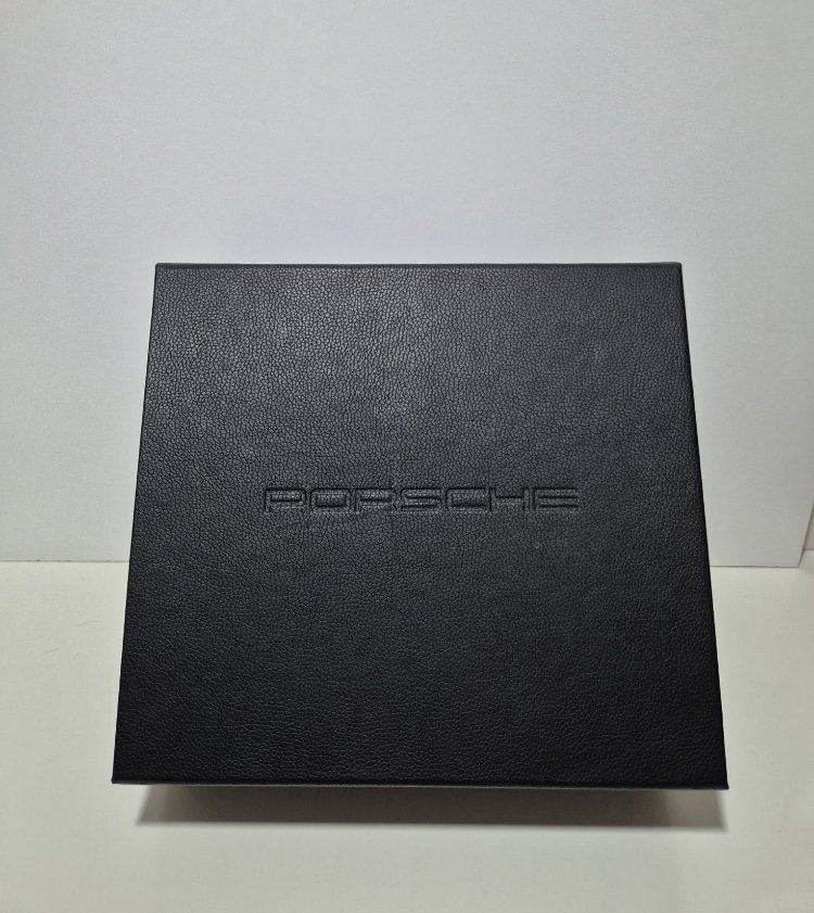 PORSCHE TERMOS SAKLAMA KUTUSU