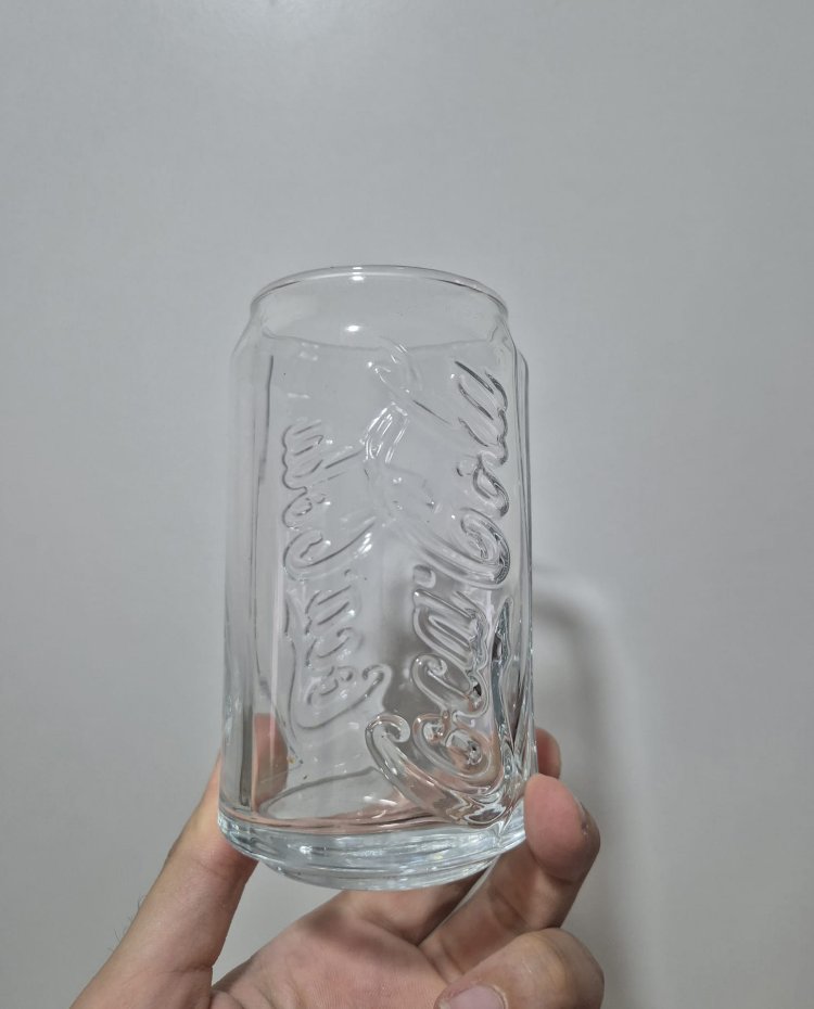 COCA COLA TENEKE KUTU FORMUNDA BARDAK 33 cl