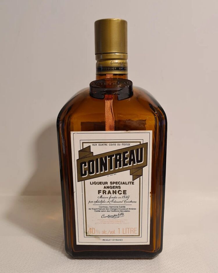 COINTREAU LIQUEUR BOŞ ŞİŞE - 1 Litre