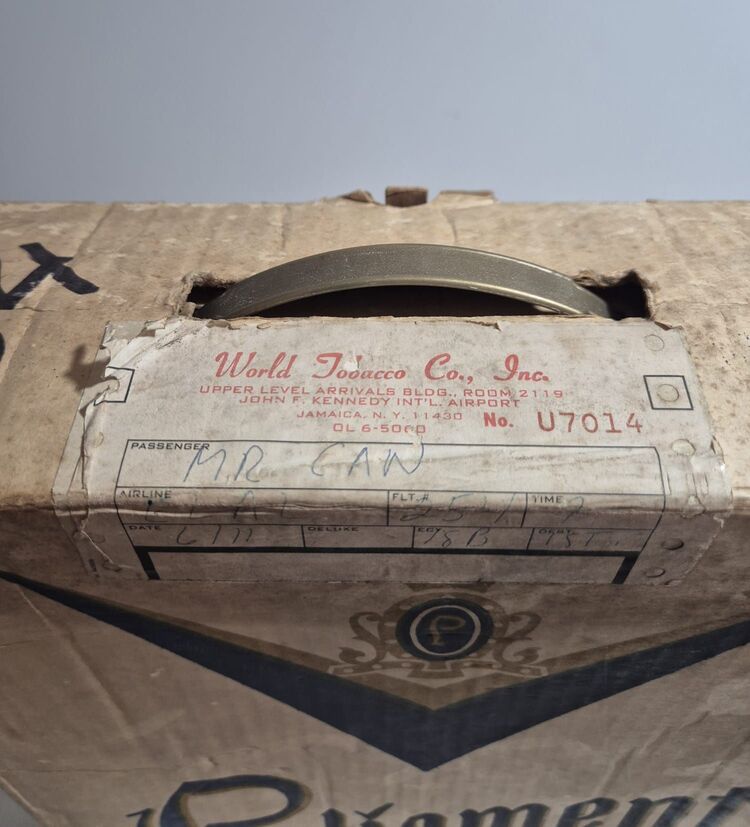 PARLIAMENT 1970'ler PAKET FORMUNDA BOŞ SİGARA KARTONU