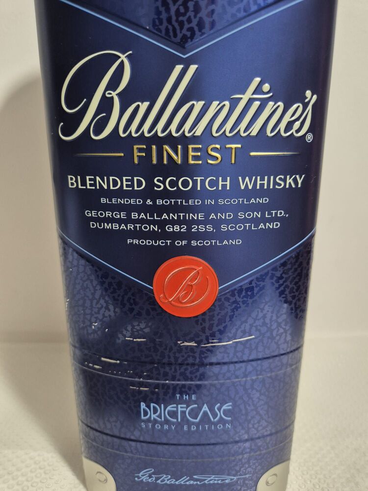 BALLENTINES METAL ŞİŞE KUTUSU
70 cl