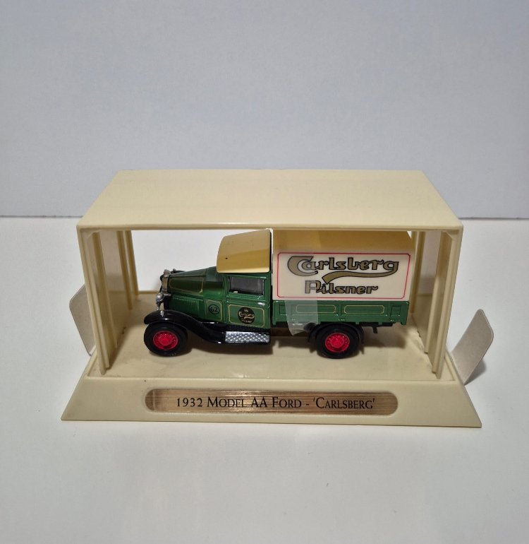 CARLSBERG PILSNER - 1932 Model AA FORD, MATCHBOX MODELS OF YESTERYEAR