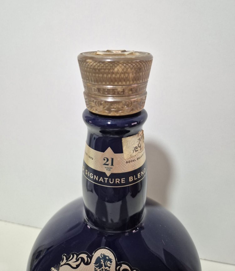 ROYAL SALUTE 21 YEARS BOŞ PORSELEN ŞİŞE 70 cl