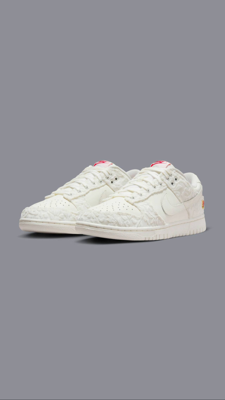 Dunk Low “ You Deserve Flowers”