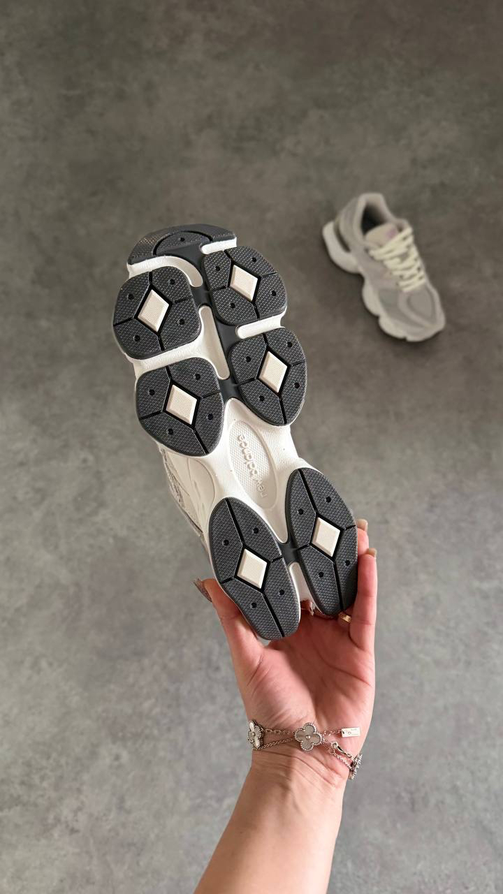 New Balance 9060 “Grey Pink” 