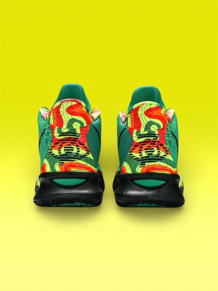 KYRIE 7 