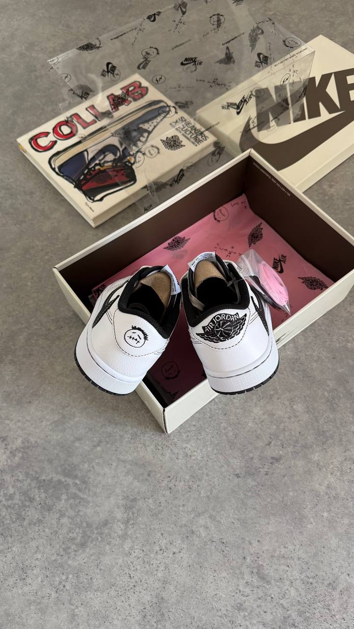 Air Jordan 1 Low x Travis Scott “Panda” 2026 