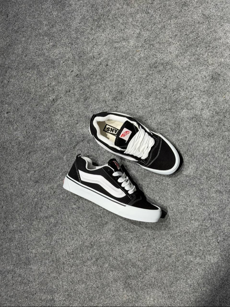 VANS KNU SKOOL BLACK WHITE